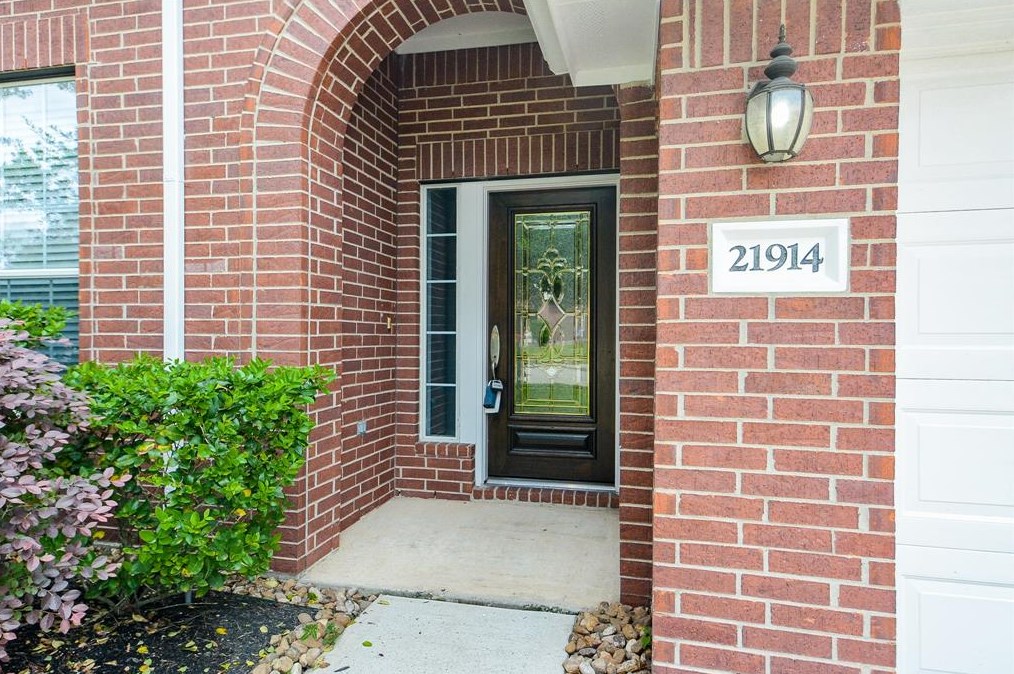 21914 Gosling Cedar Pl, Spring TX  77388-3523 exterior