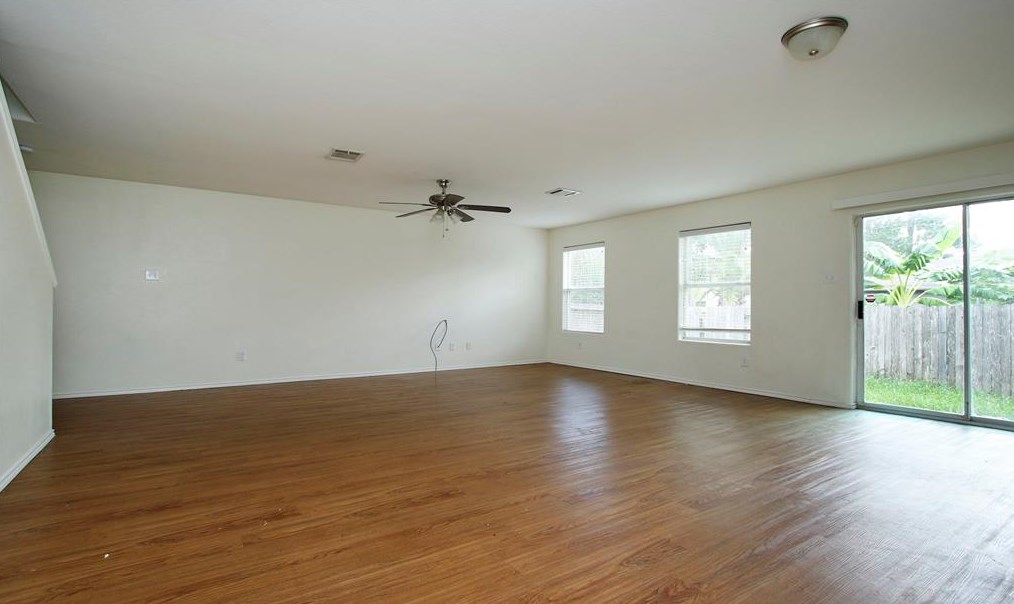 16755 N Thrasher Dr, Conroe, TX 77385