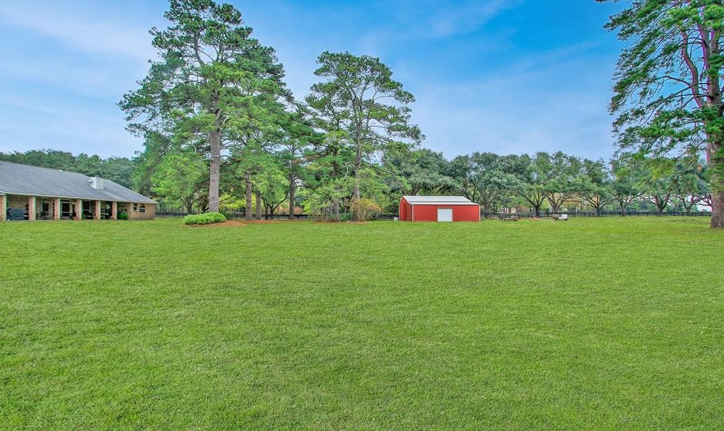 22502 Holly Crk Trl, Tomball TX 77377-3659 exterior