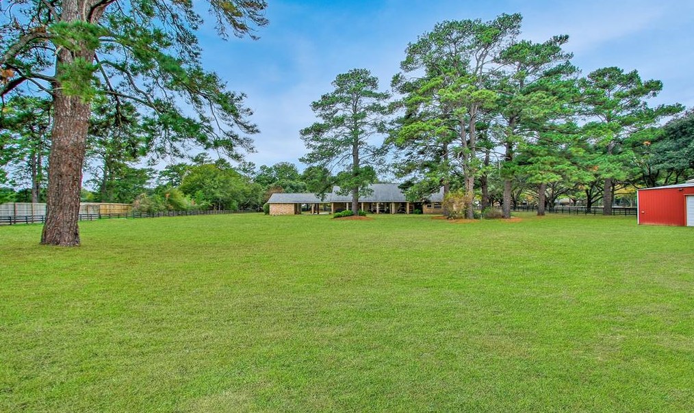 22502 Holly Crk Trl, Tomball TX 77377-3659 exterior