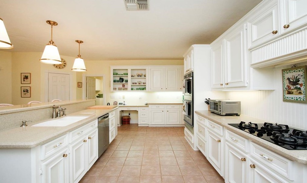 22502 Holly Crk Trl, Tomball TX 77377-3659 exterior