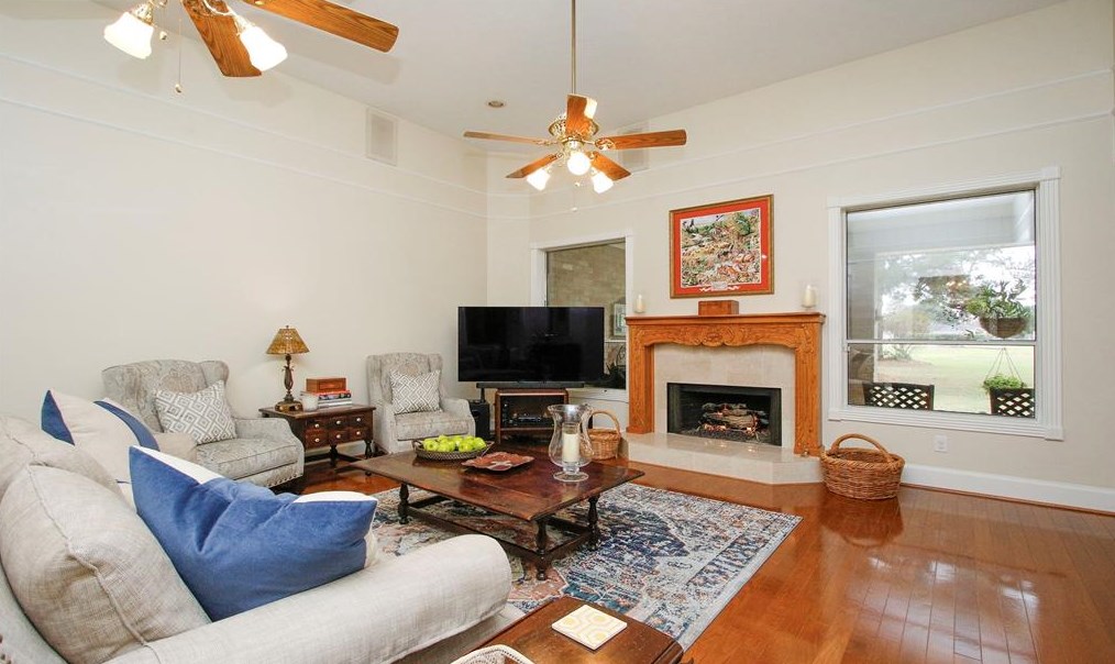 22502 Holly Crk Trl, Tomball TX 77377-3659 exterior