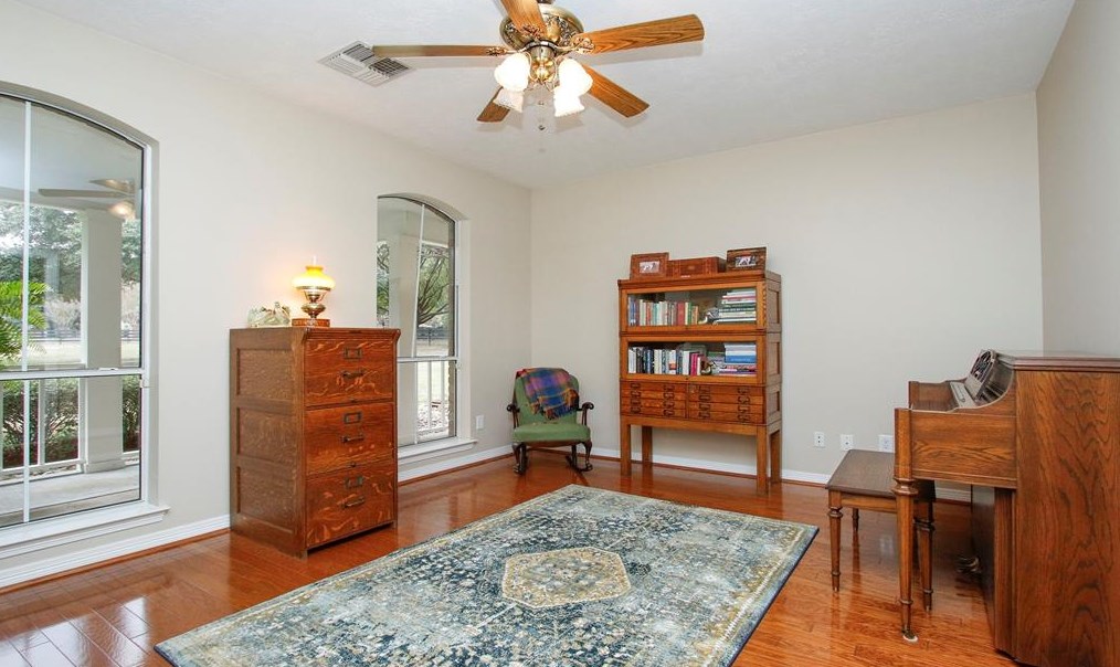 22502 Holly Crk Trl, Tomball TX 77377-3659 exterior