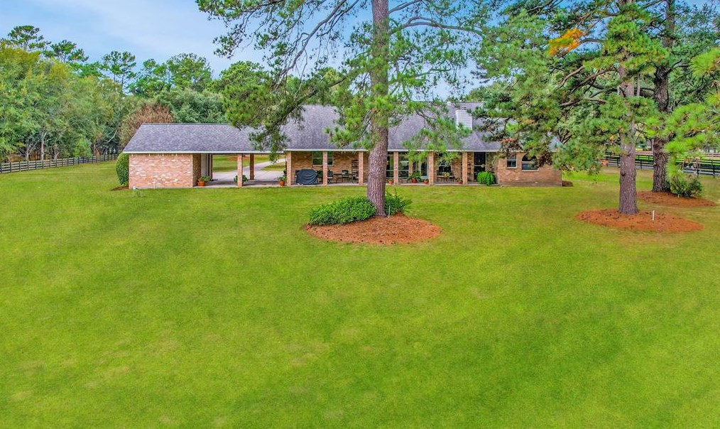 22502 Holly Crk Trl, Tomball TX 77377-3659 exterior