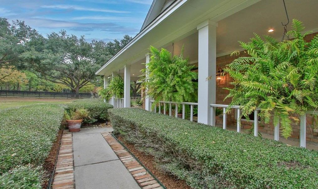 22502 Holly Crk Trl, Tomball TX 77377-3659 exterior