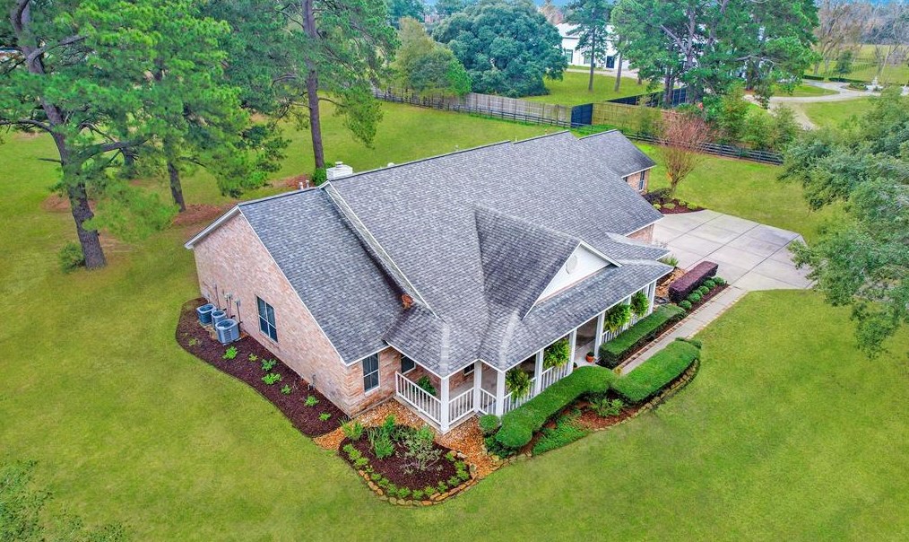 22502 Holly Crk Trl, Tomball TX 77377-3659 exterior