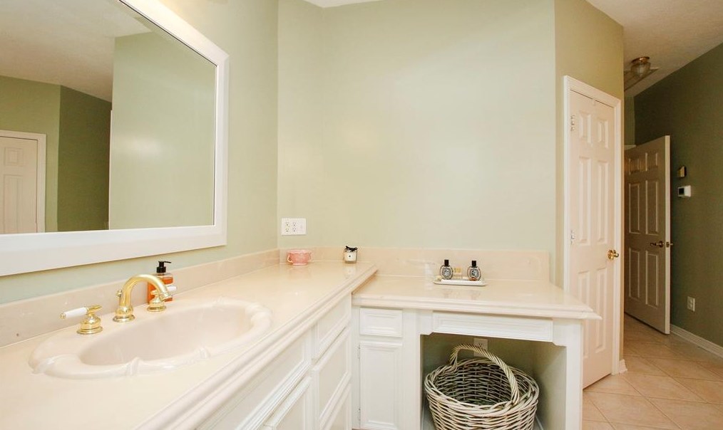 22502 Holly Crk Trl, Tomball TX 77377-3659 exterior