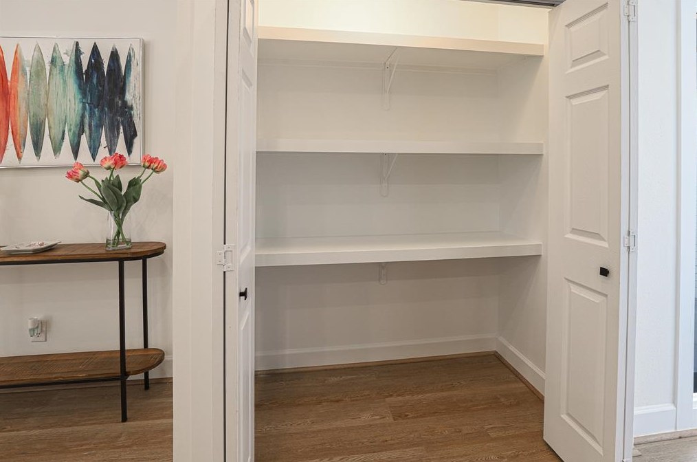 16211 Creeksouth, Houston TX  77068-2105 exterior