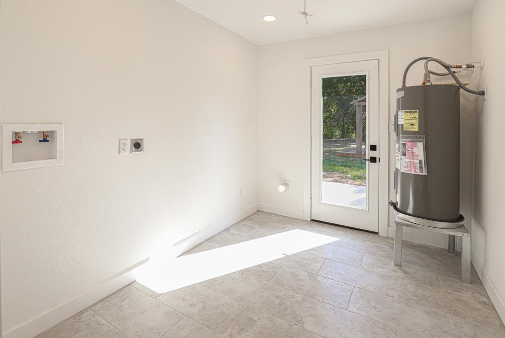 16211 Creeksouth, Houston TX  77068-2105 exterior