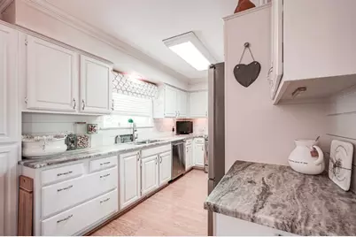 1818 Tiki Drive, Tiki Island, TX 77554 - Photo 17