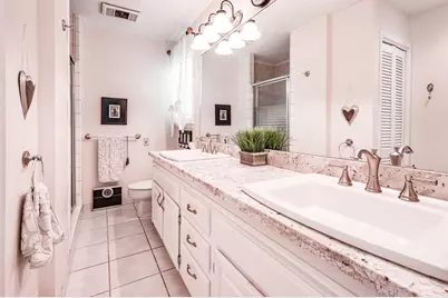 1818 Tiki Drive, Tiki Island, TX 77554 - Photo 25