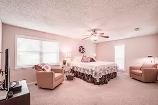 1818 Tiki Dr, Tiki Island, TX 77554 - Photo 23