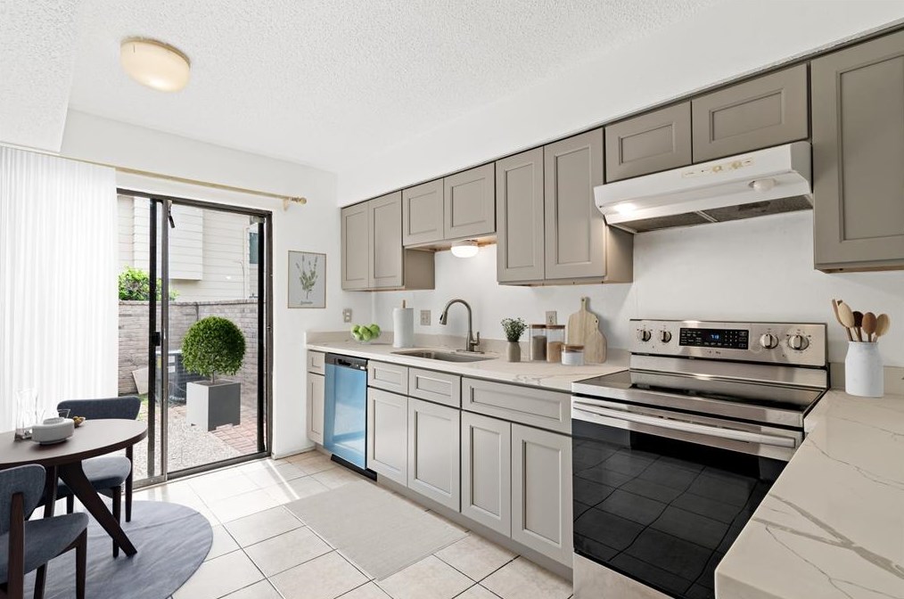 3158 Windchase Blvd, Houston TX  77082-3426 exterior