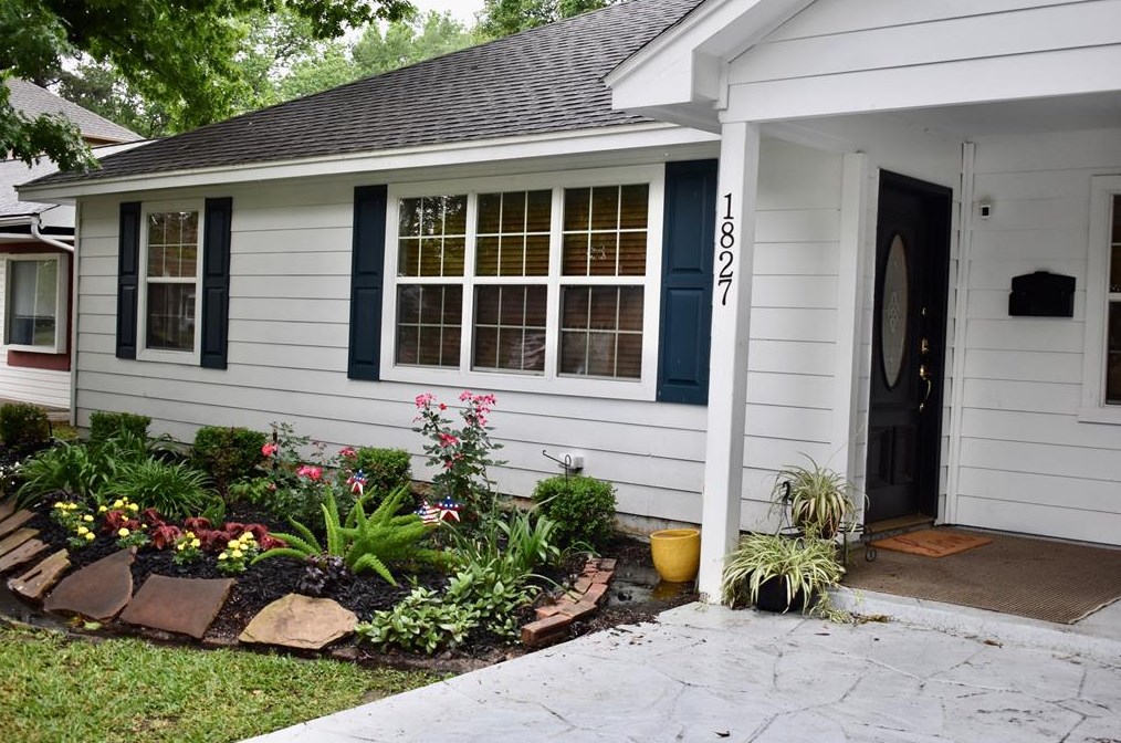 1827 Nina Lee Ln, Houston TX  77018-3027 exterior