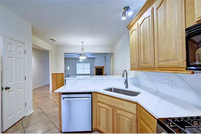 12959 N Puffin Lane, Willis, TX 77318 - Photo 11