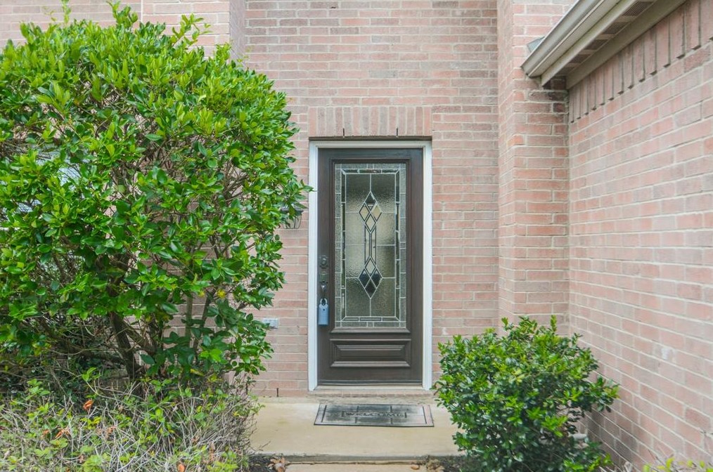 6139 Springbrook Garden Ln, Spring TX  77379-3258 exterior