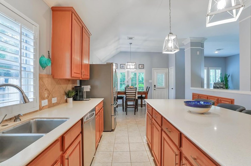 12922 Coopers Hawk Dr, Houston TX  77044-4403 exterior