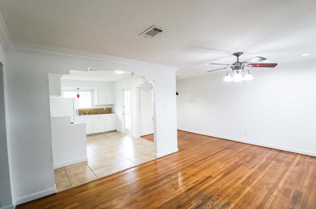 4513 Nina Lee Ln, Houston TX  77092-5312 exterior