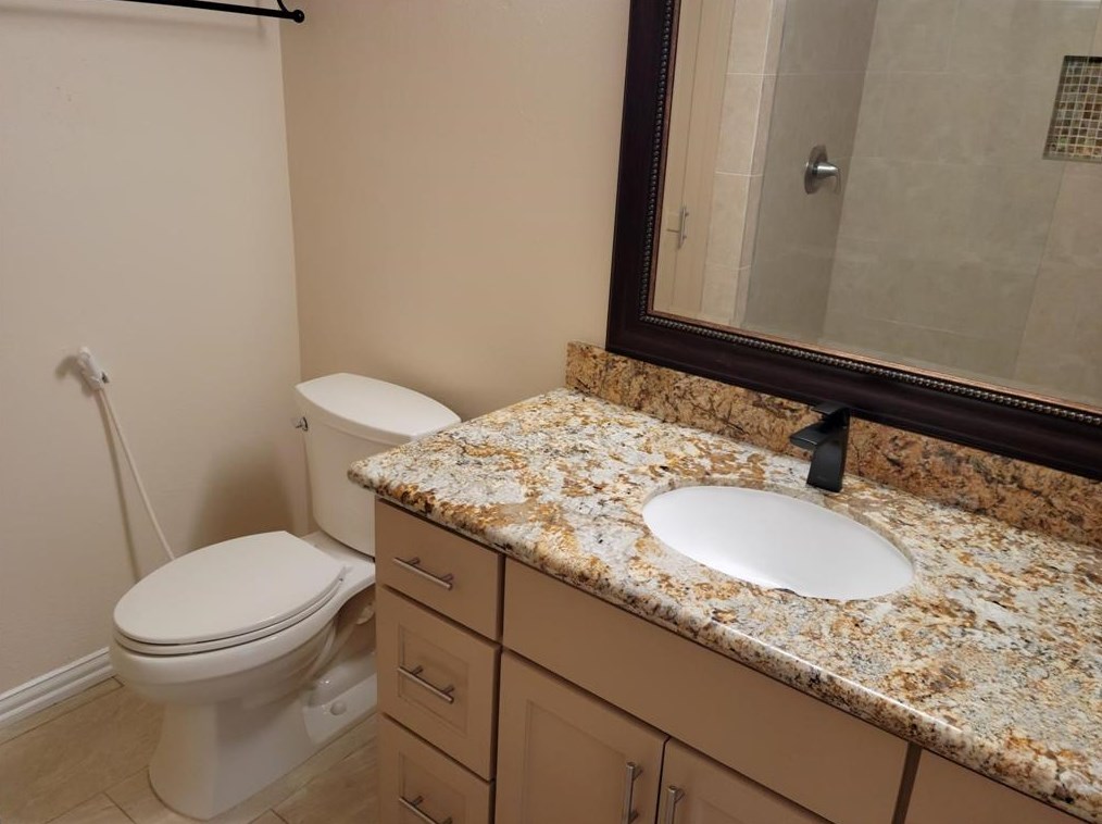 4635 Wild Indigo St, Houston TX  77027-7093 exterior