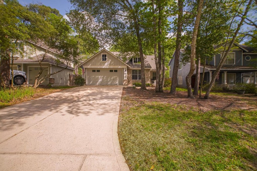 102 Autumn Branch Dr, Spring TX  77382-1409 exterior
