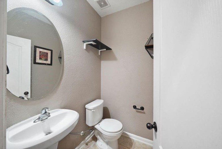 4031 Fernglade Dr, Houston TX  77068 exterior