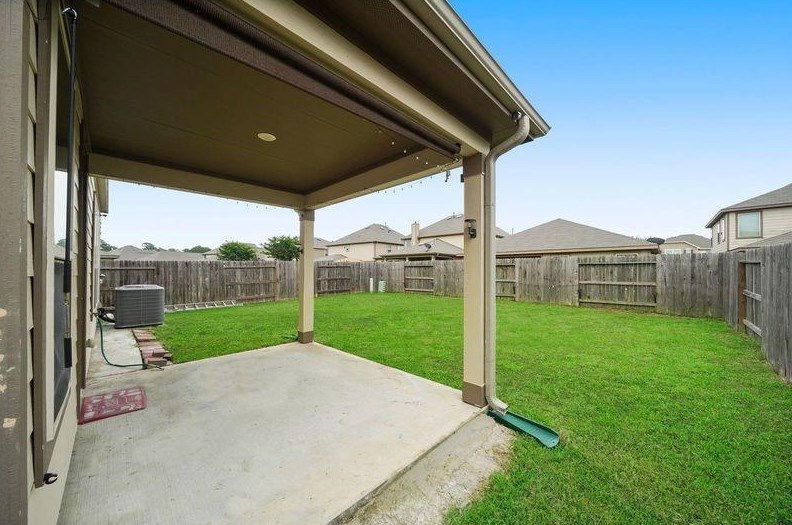 4031 Fernglade Dr, Houston TX  77068 exterior