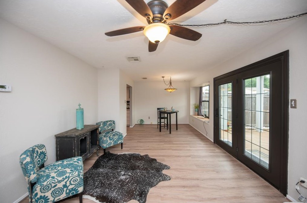 6543 Briar Byu Dr, Houston TX  77072-1769 exterior