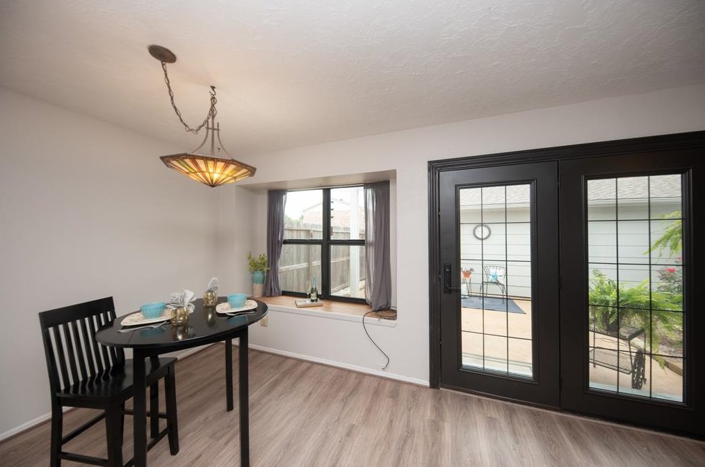 6543 Briar Byu Dr, Houston TX  77072-1769 exterior