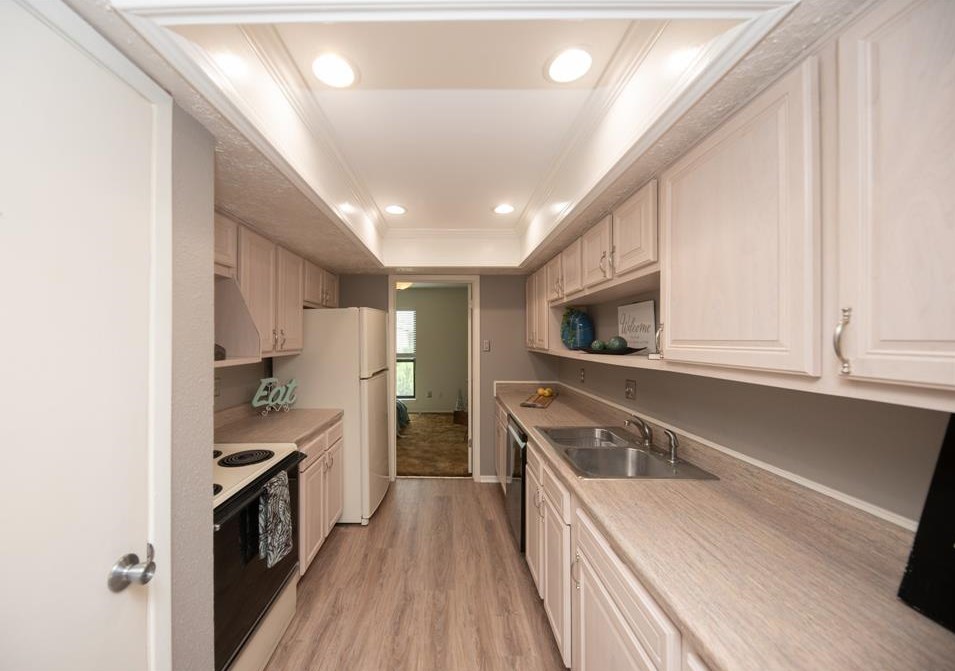 6543 Briar Byu Dr, Houston TX  77072-1769 exterior