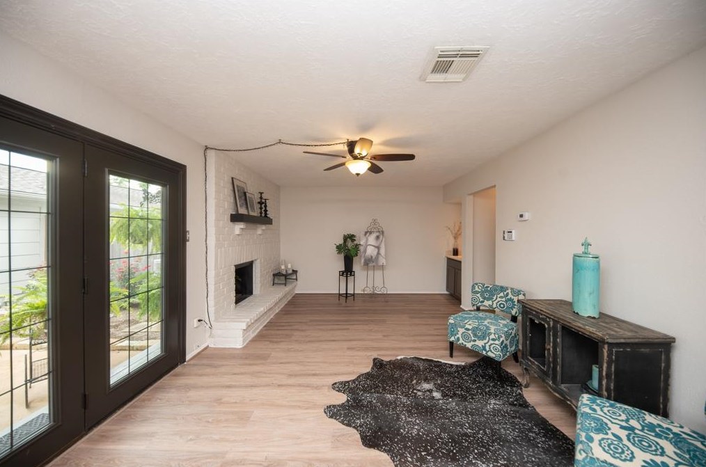 6543 Briar Byu Dr, Houston TX  77072-1769 exterior