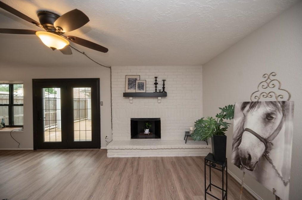 6543 Briar Byu Dr, Houston TX  77072-1769 exterior