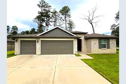 931 Forest View, New Caney, TX 77357 - Photo 1