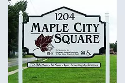 1204 Andrew Ave, La Porte, IN 46350 - Photo 9