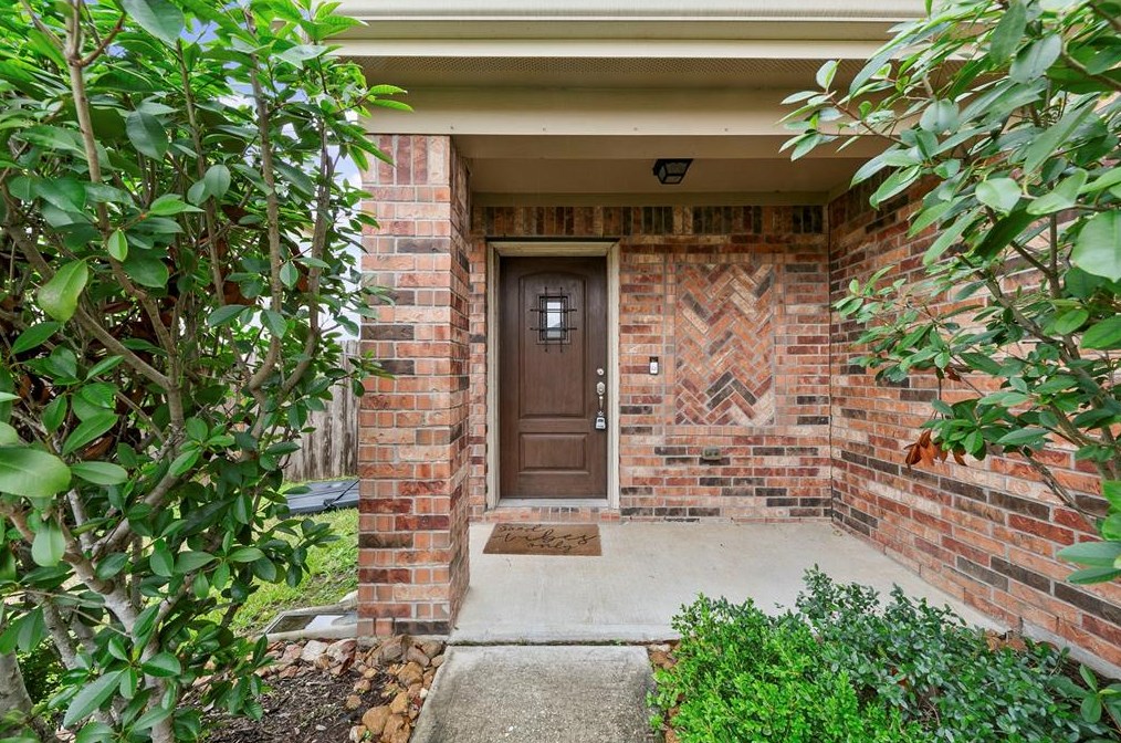 8342 Broadleaf Ave, Baytown TX  77521-5532 exterior