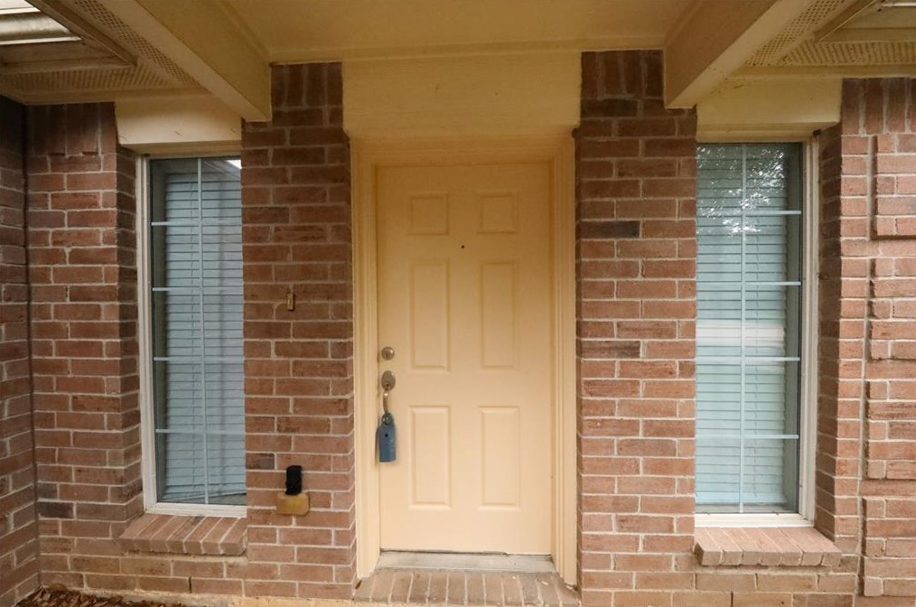 18826 Driftwood Springs Dr, Katy TX  77449-8314 exterior