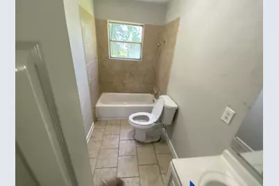 5414 Northridge Drive, Houston, TX 77033 - Photo 11