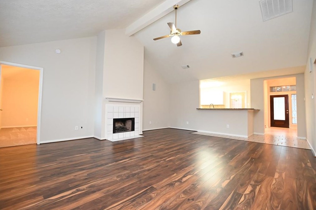 2002 Foundary Dr, Katy TX  77493-3433 exterior