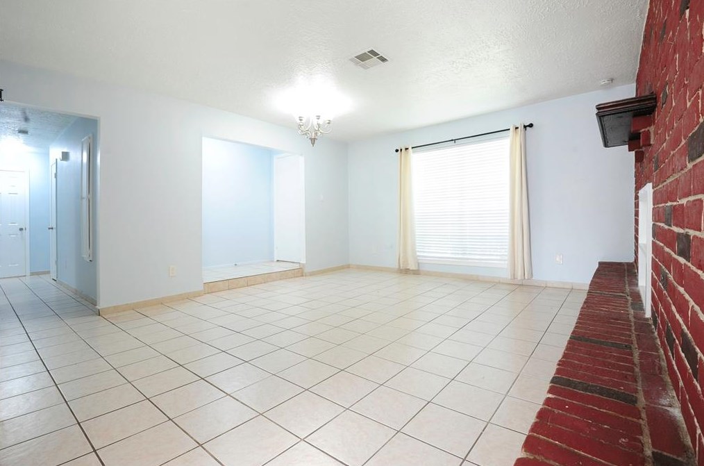 13032 Clarewood Dr, Houston TX  77072-3478 exterior