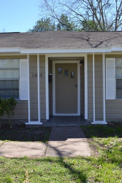 13907 Nitida St, Houston TX  77045-5145 exterior