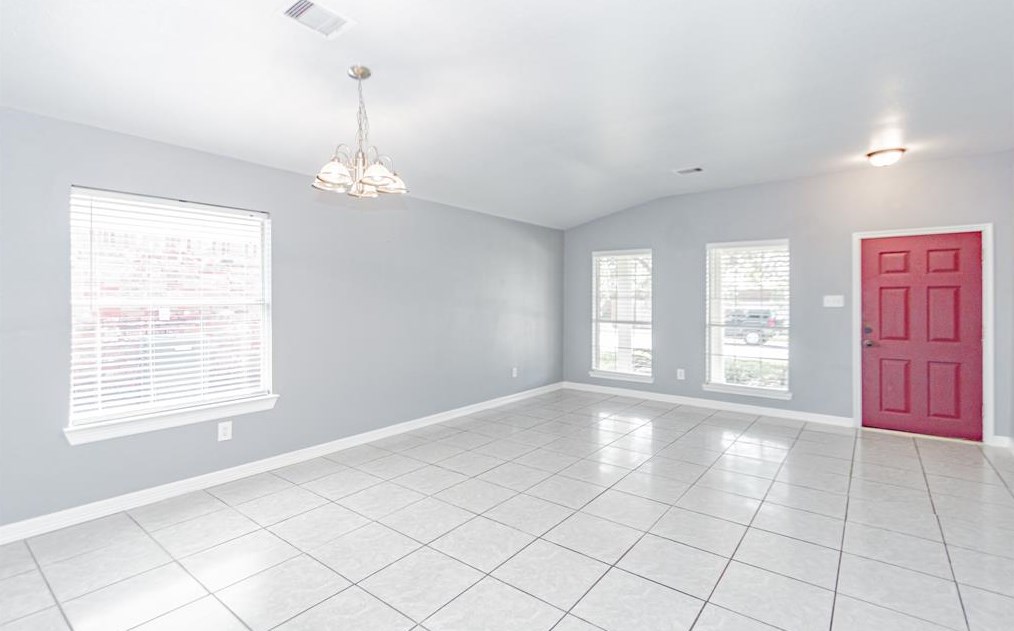 10515 Evergreen St, Baytown TX  77523-2452 exterior