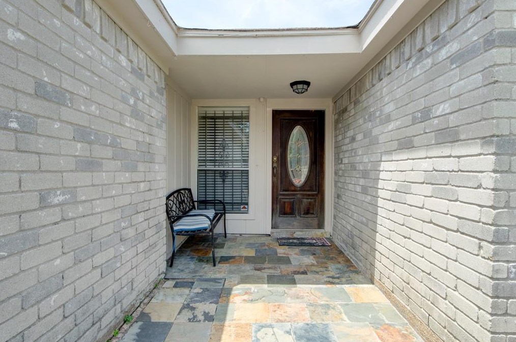 6314 Cape Forward Dr, Houston TX  77083-1839 exterior