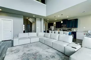 4910 Magnolia Spgs Dr, Pearland, TX 77584 - Photo 5