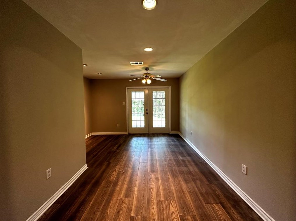 111 Greenshire Dr, League City TX  77573-4306 exterior