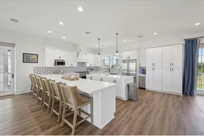 111 Poncho Street, Anahuac, TX 77514 - Photo 13