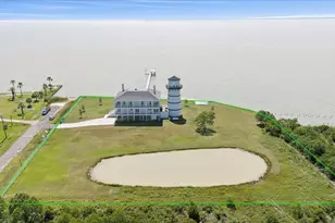 111 Poncho St, Anahuac, TX 77514 - Photo 5