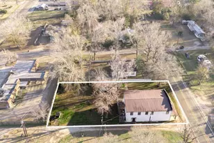 411 S Kaufman St, Newton, TX 75966 - Photo 3