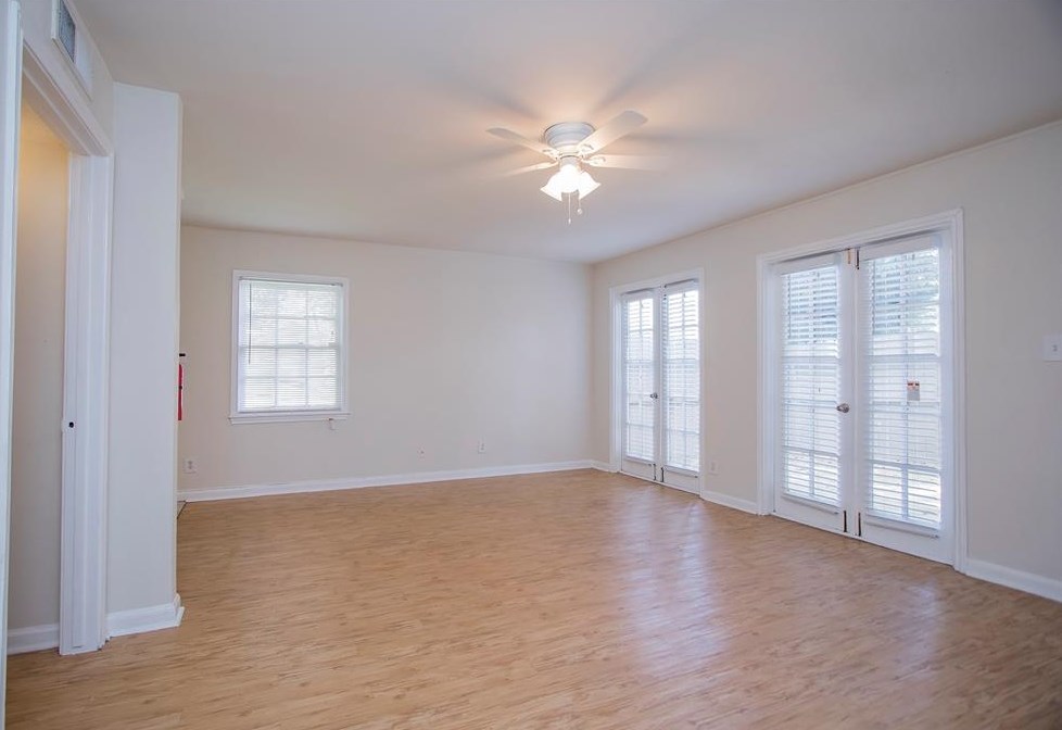1727 Commonwealth St, Houston TX  77006-1057 exterior