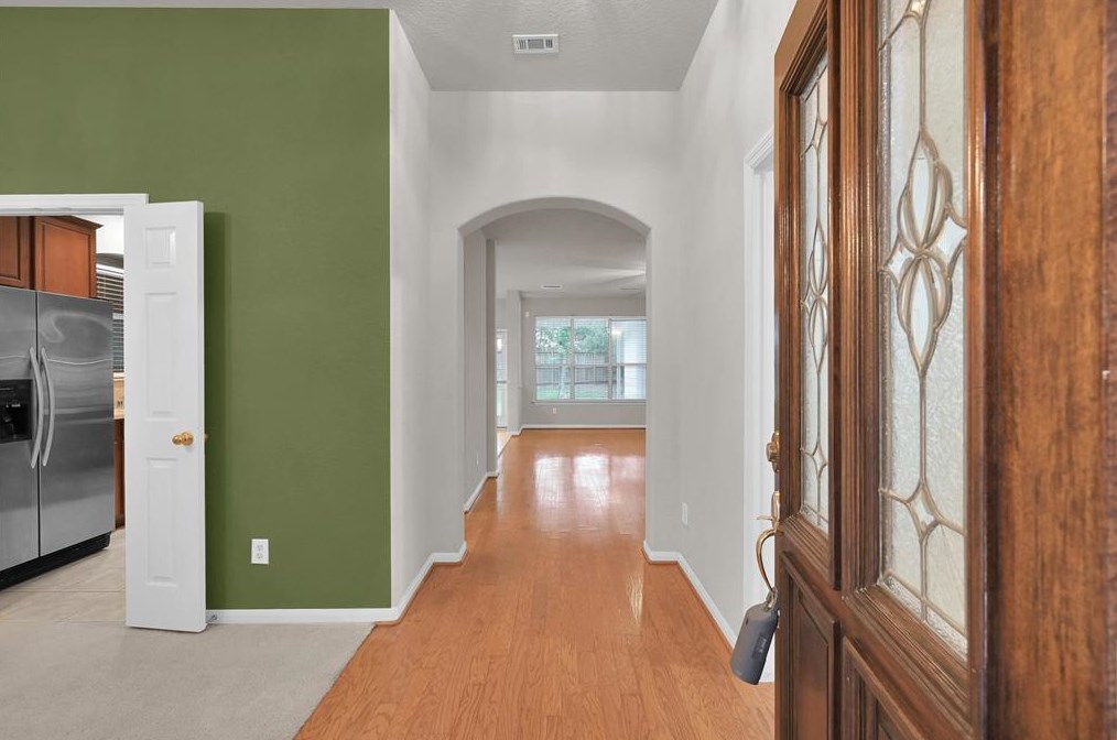 186 Merryweather Cir, Conroe TX  77384-5055 exterior