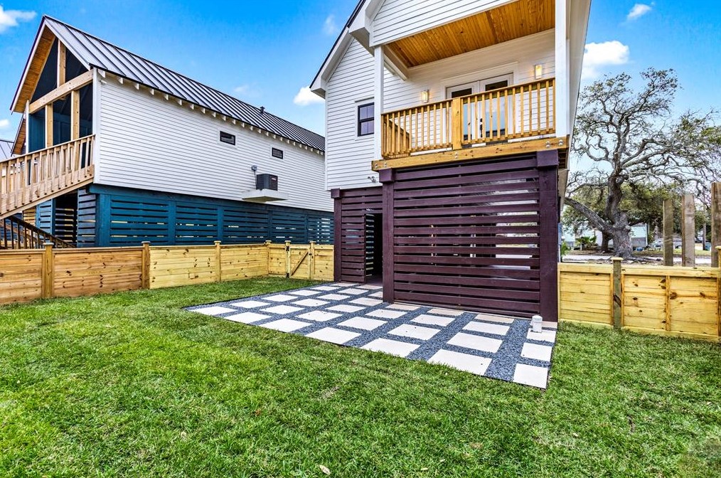 1224 32 St, Galveston TX 77550-6823 exterior