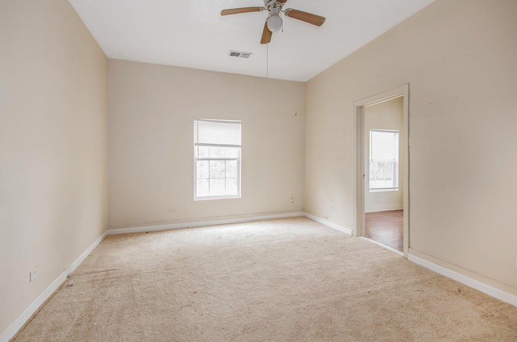 320 Tomlinson St, Grayburg TX  77659-3836 exterior